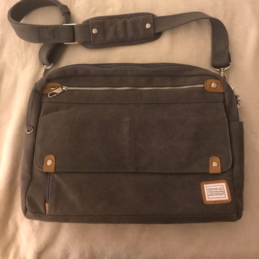 Travelon Gray Messanger/Laptop Bag
